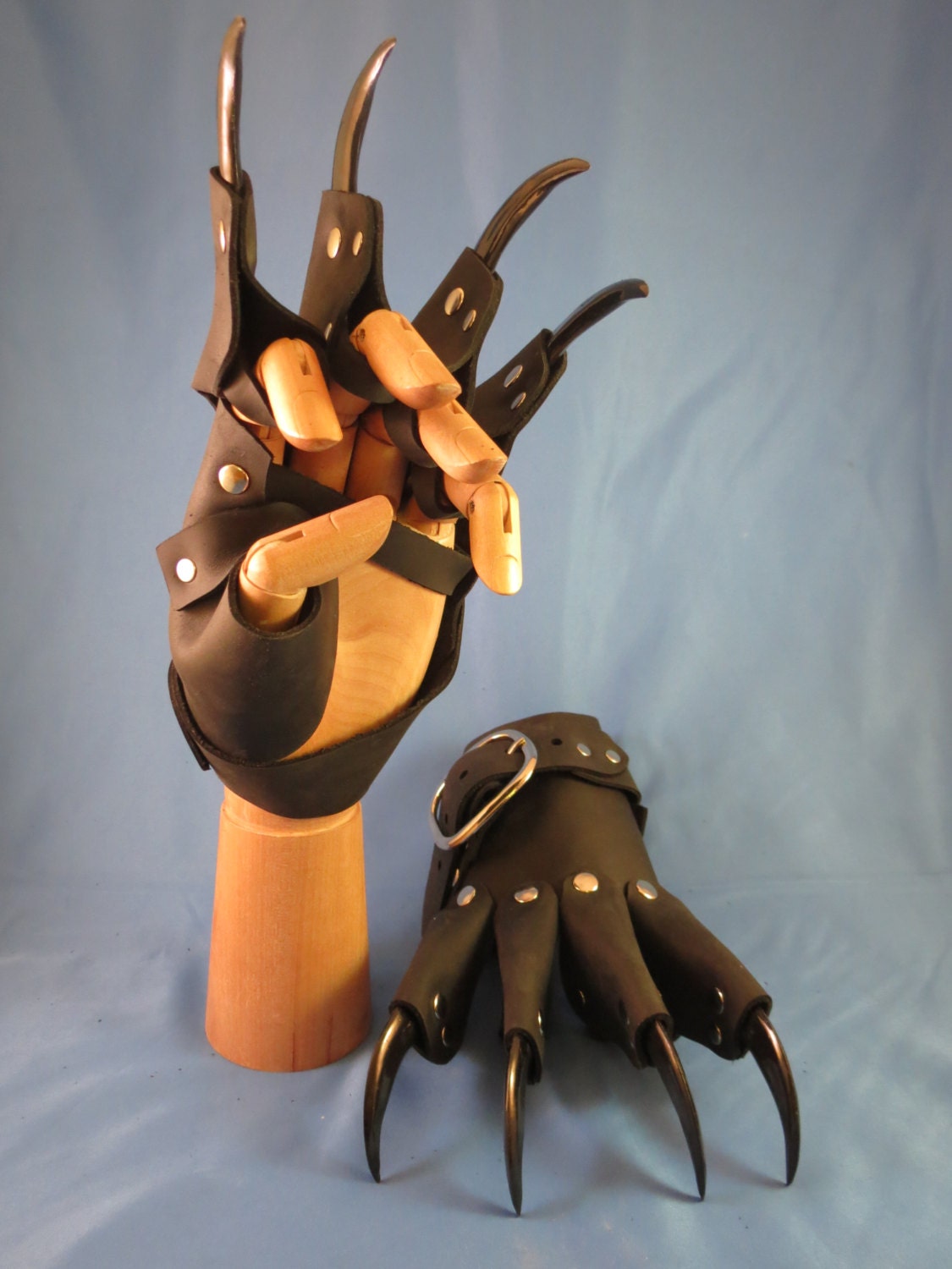 Black Leather Gothic Steampunk Claw Gauntlets / Gloves