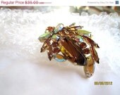 Juliana Rhinestone Brooch 1960s Vintage Jewelry