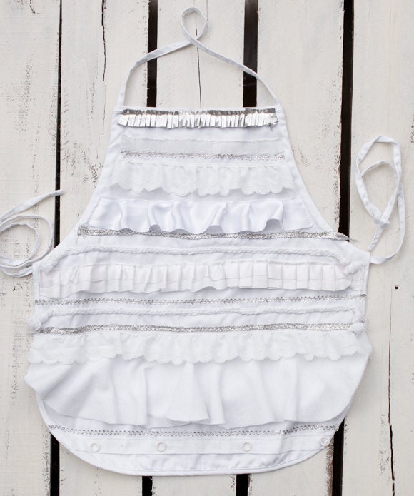 White Ruffled Vintage Trim Apron