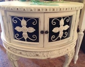 Cottage Painted Shabby Chic Round Table