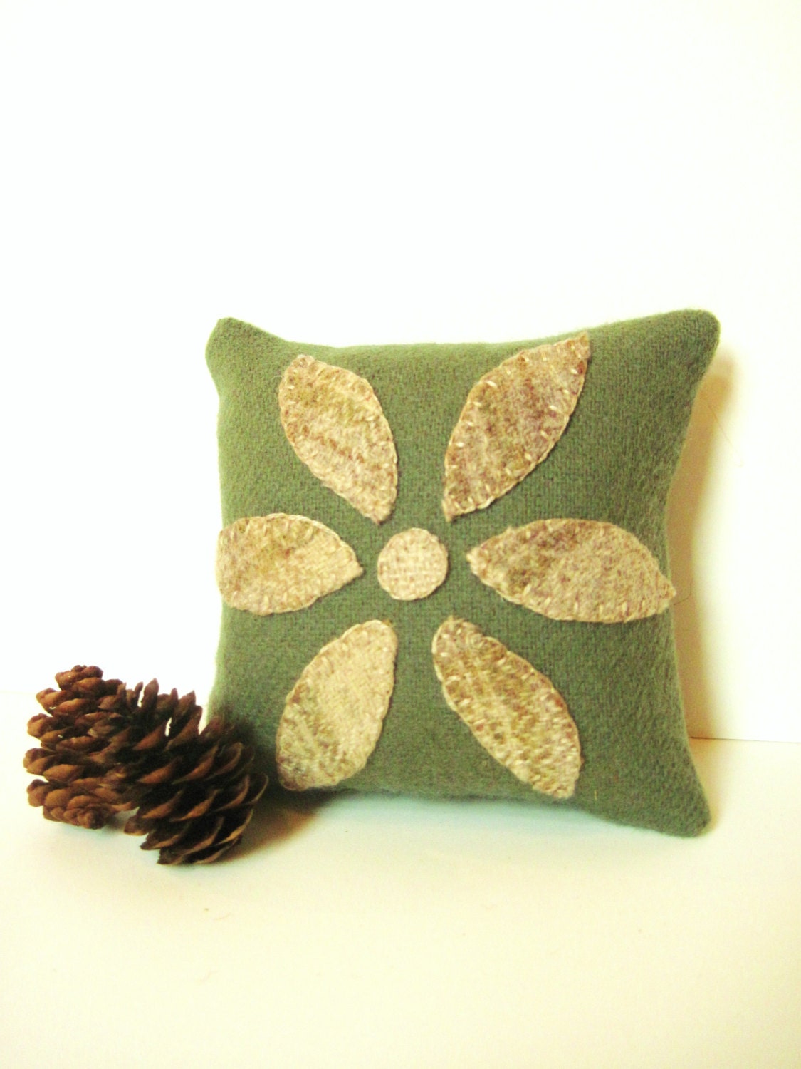 Decorative Pillow / Balsam Pillow / Spring Pillow / Wool Pillow / Rustic Pillow / Cabin Pillow / Flower Pillow / Green Pillow - AwayUpNorth