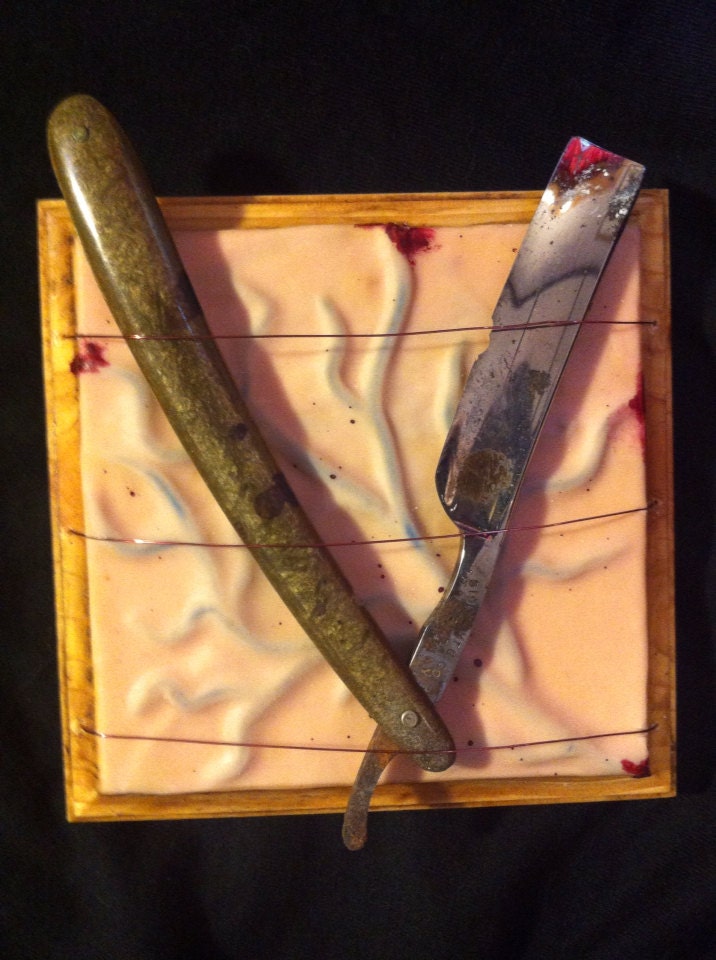 Bizarre Grotesque Razor, Skin and vein sculpture Oddity   OOAK