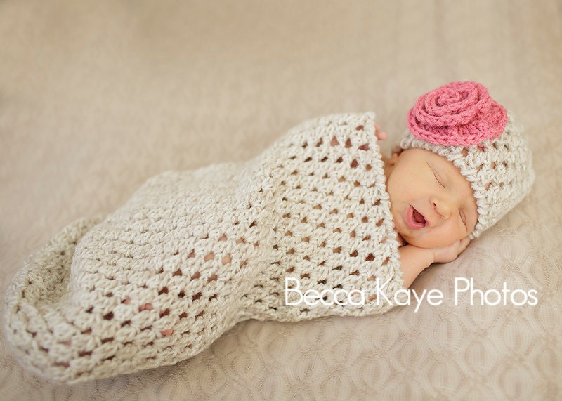 Immediate Download - Newborn Bunting and Hat (with Optional Flower) Crochet Pattern - (Great Photo Prop)