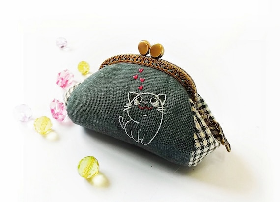 Reserve Listing - Zoe - Custom order - Coin purse / Cat purse / Cat embroidery
