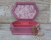 Small Pink Distressed Jewelry Box