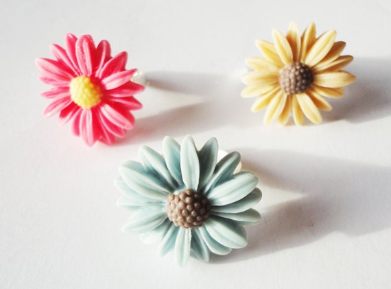Daisy Ring, Summer Time Ring Choose Your Colour