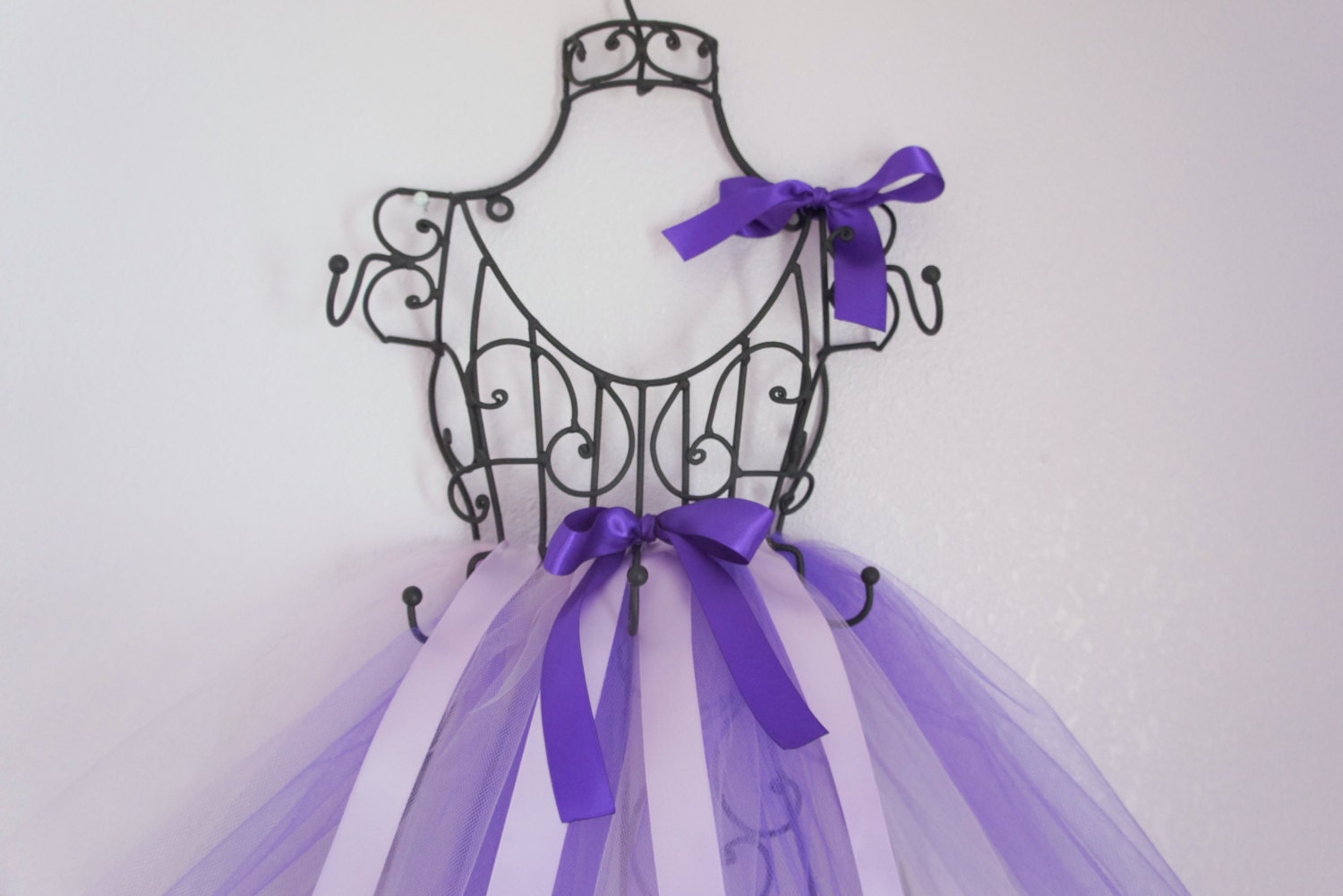 Tutu Hair Bow Holder in Purple & Lavender- Wire Frame, French Vintage Inspired- Baby Shower Gift, Girls Room Decor