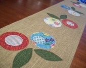 Retro Rustic Vintage Flower Burlap Table Runner