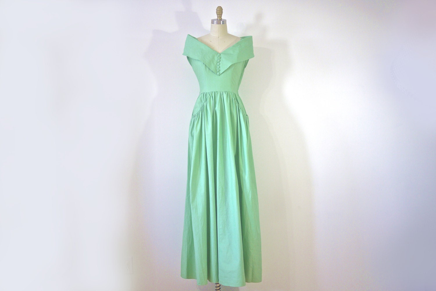 SALE// Mint Formal Full Gown with Pockets 1950