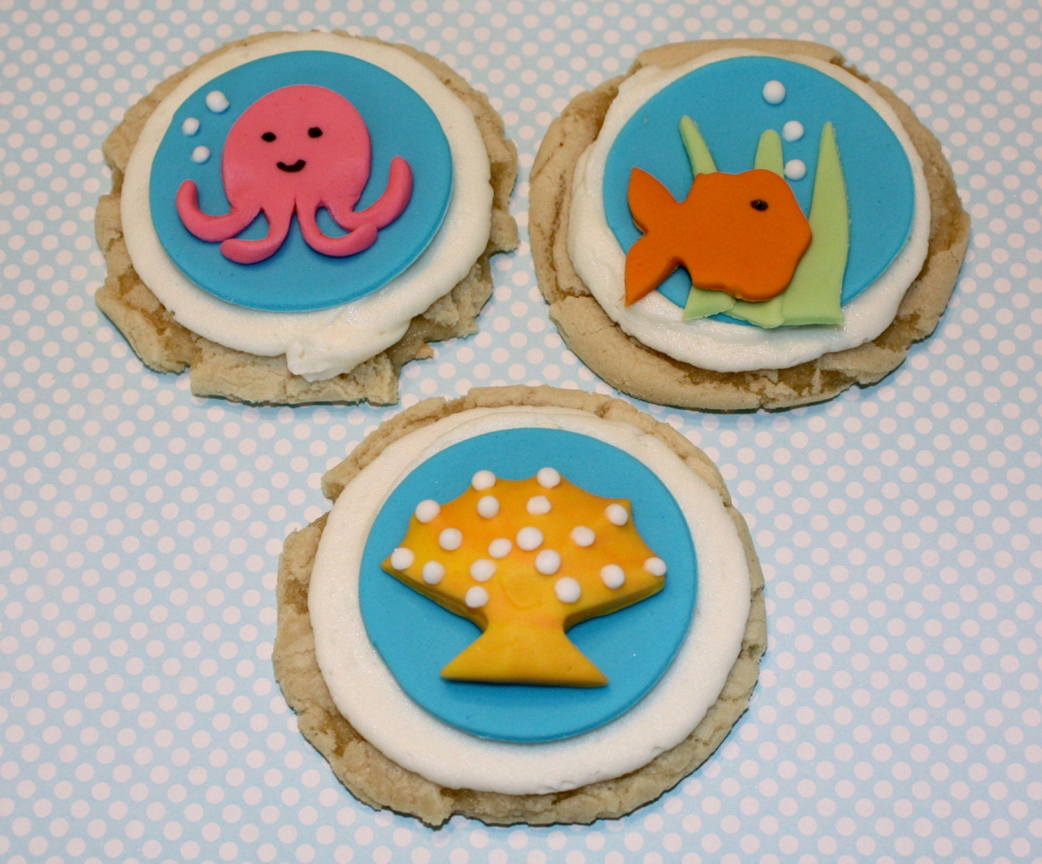 Reserved listing - UNDER THE SEA  -  Fondant Cupcake, and Cookie Toppers - 1 Dozen