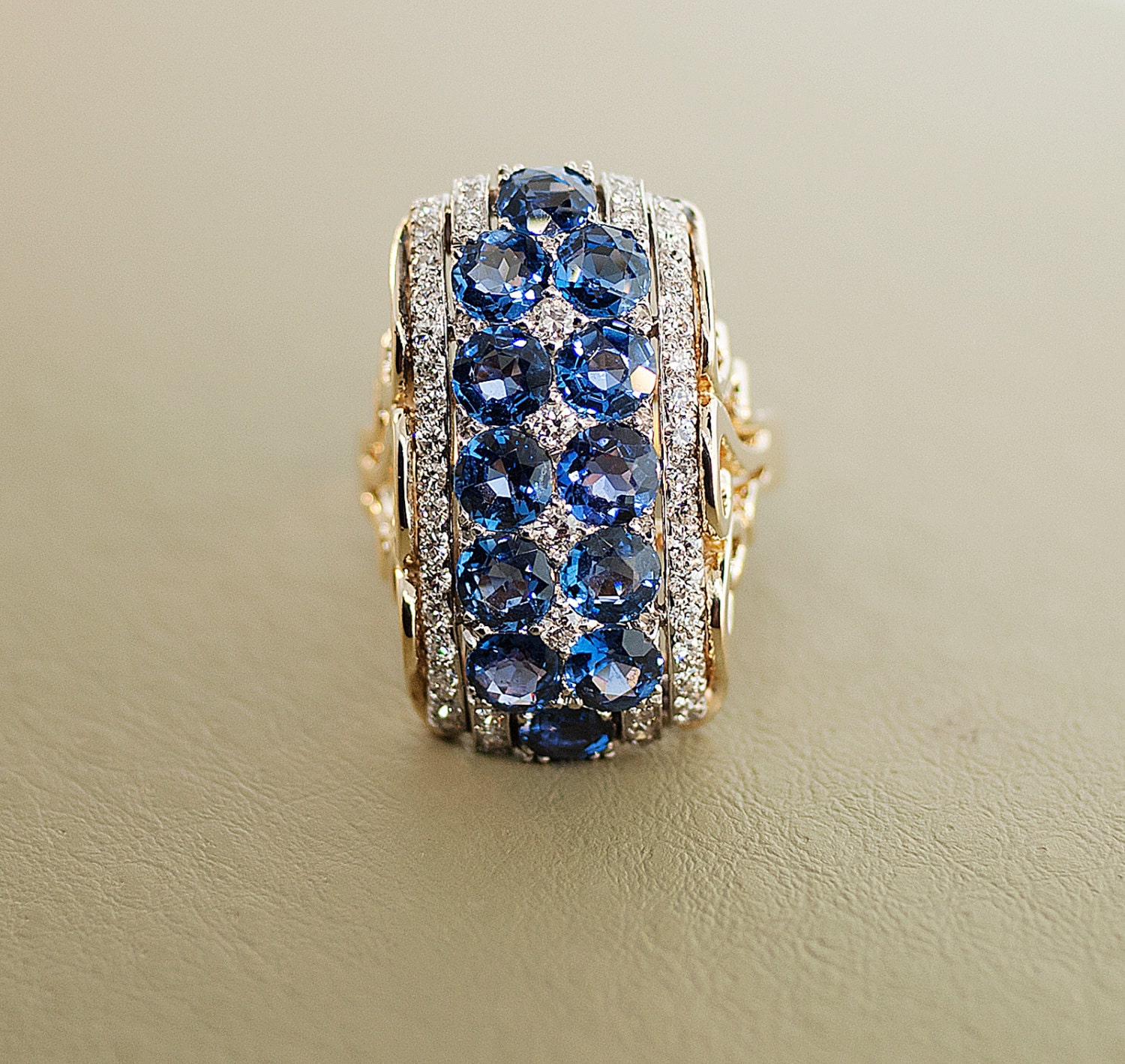 Fabulous  Vintage 14k Yellow Gold Sapphire and Diamond Ring