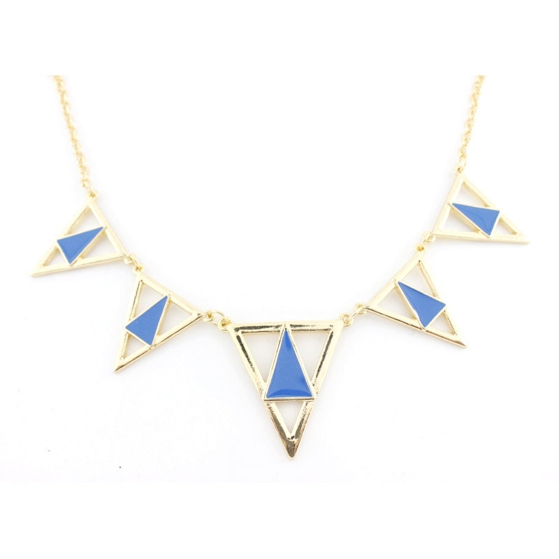 Beautiful Gold-tone Blue Triangle/Pyramid Funky Statement Necklace