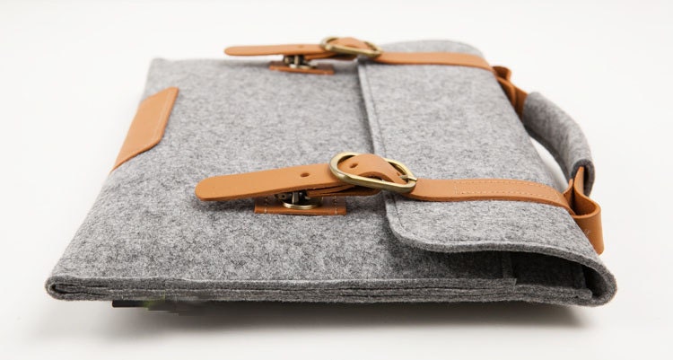 Macbook pro 17" Macbook Sleeve Wool Felt Bag with Genuine Leather Handle for Macbook pro 17