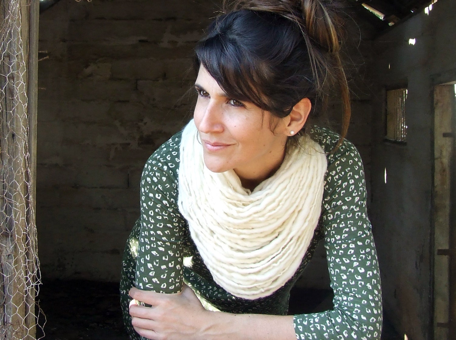 infinity White scarf -  ivory, cream, snow chunky merino wool scarf necklace