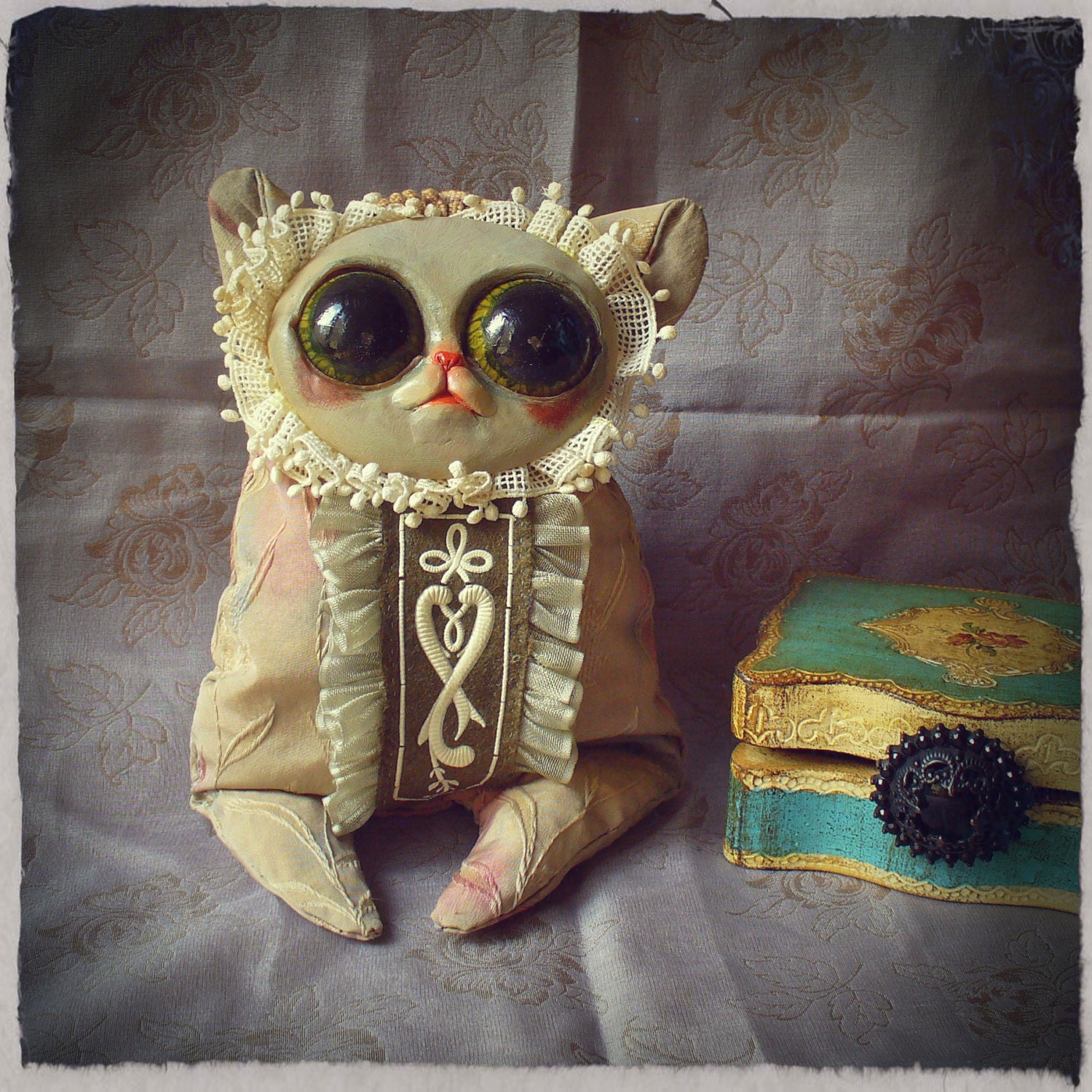 Gritters: Eglantine - OOAK art toy