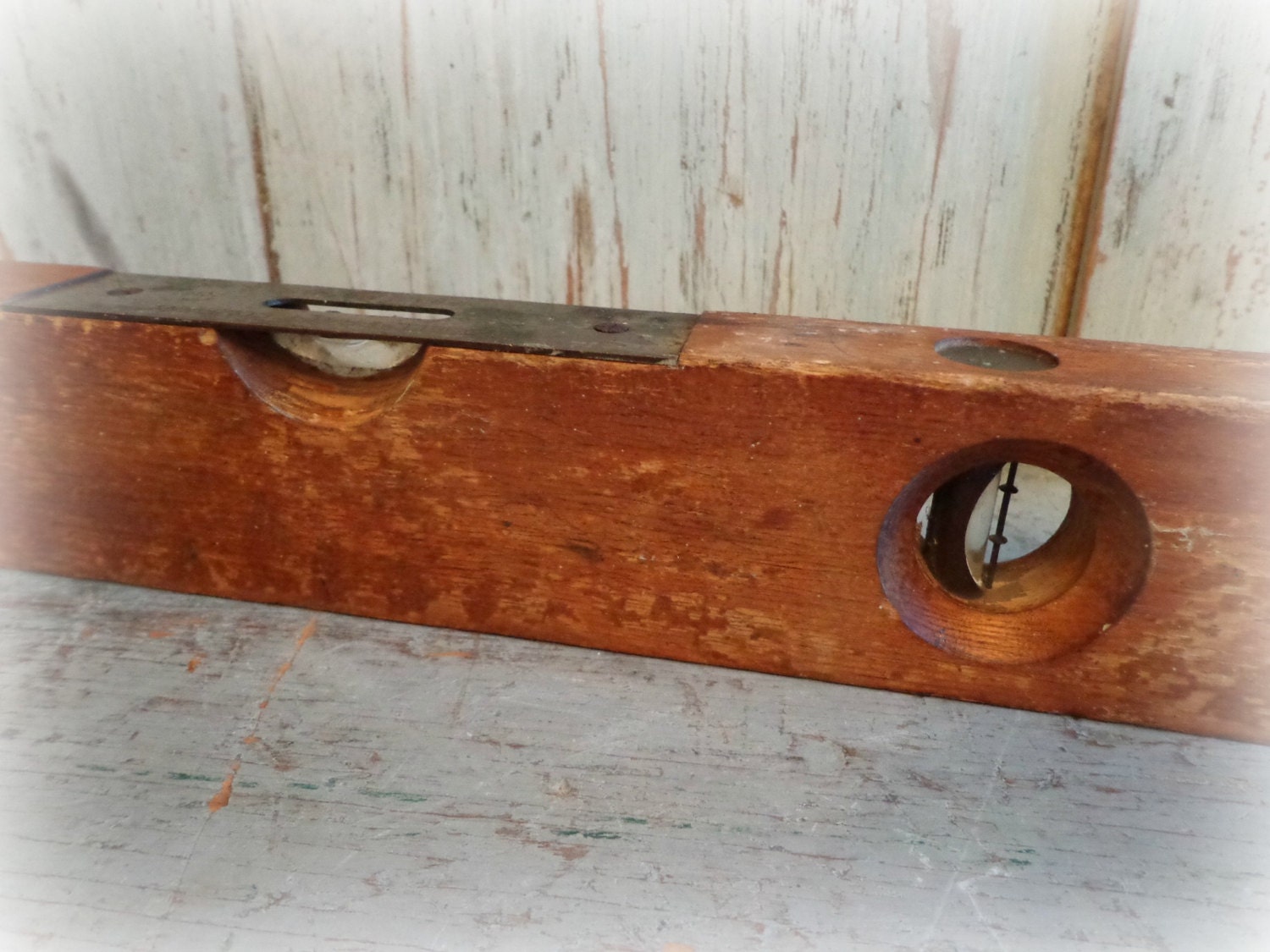 antique wooden carpenter's level / goodell pratt tool / man cave / EPSTeam