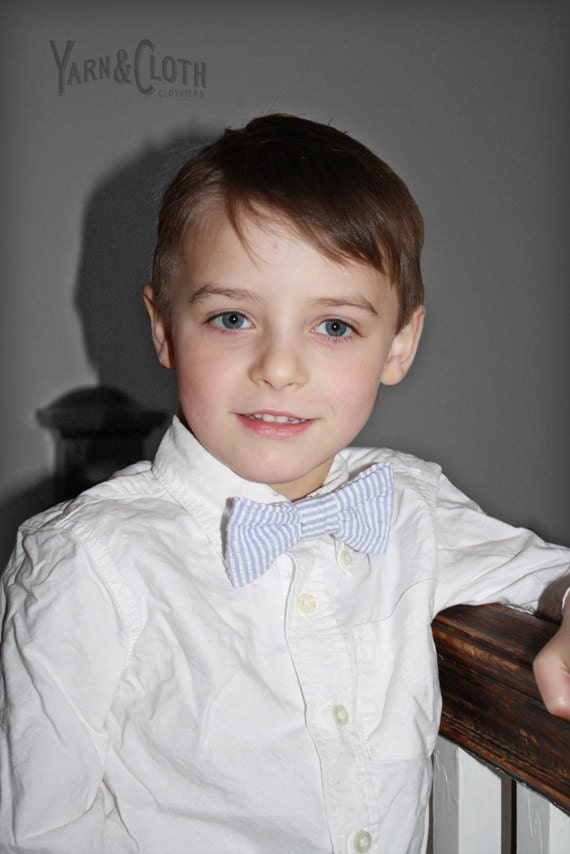 Toddler Boys Babies Clip on Bow Tie 100% Cotton - Blue and White Seersucker Stripe