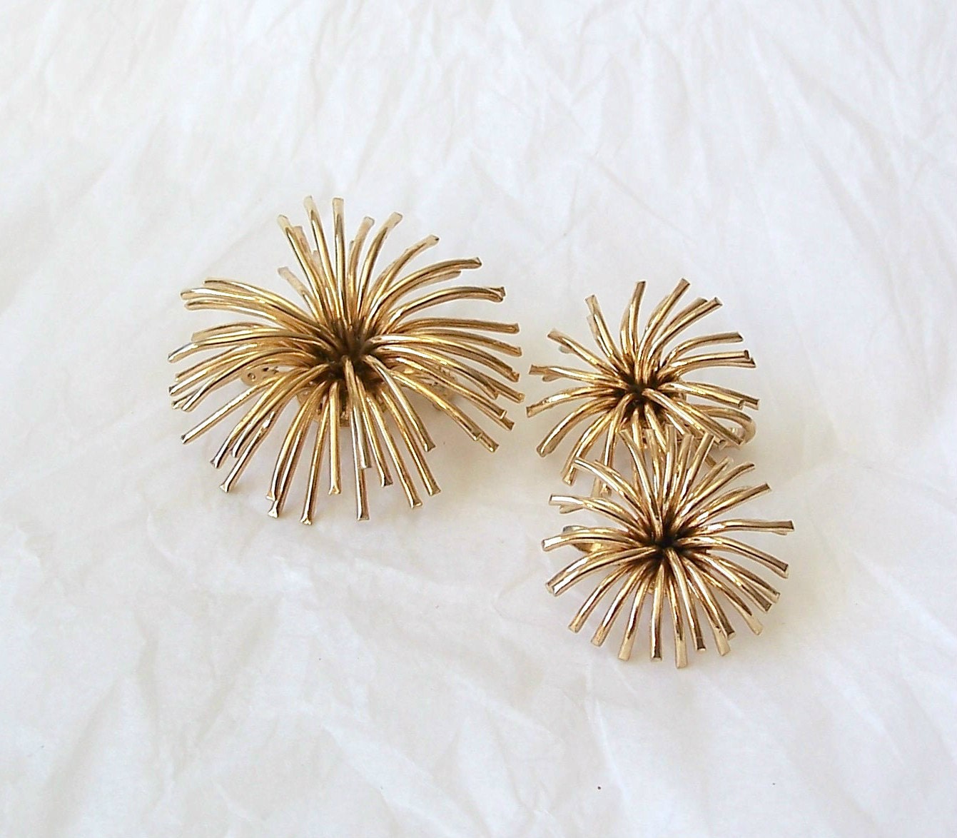 Vintage Bergère Brooch Earrings Demi Parure Gold Tone