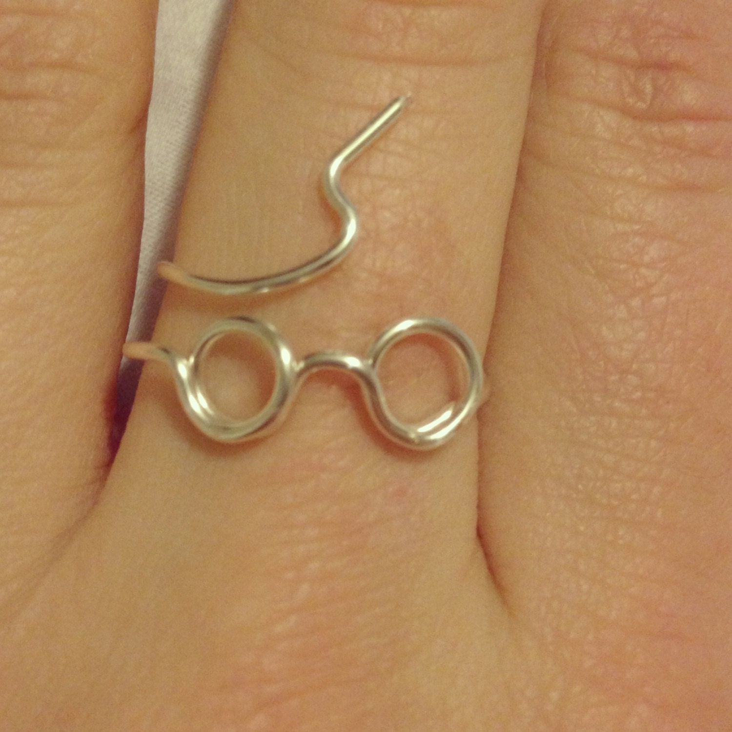 Harry potter (HP) ring- glasses and scar