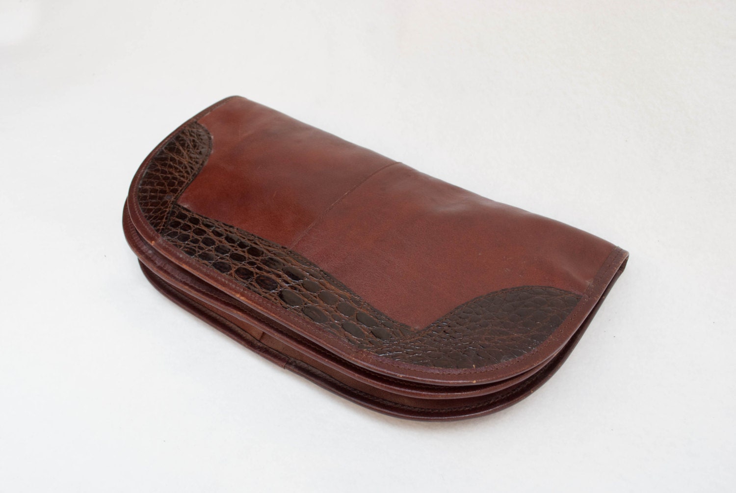 Vintage brown leather snake skin clutch handbag purse medium size 70s