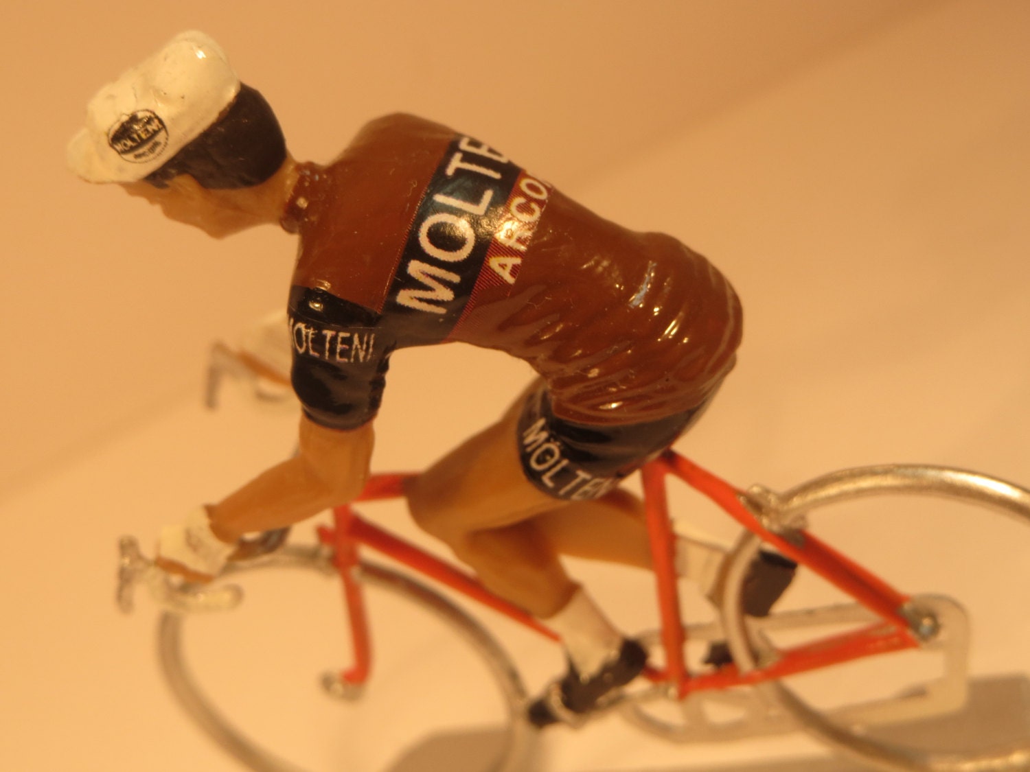 Eddy Merckx - Molteni 1971 - Tour de France - French Handcrafted 1/32 Scale Plastic  Rouleur Cycling Figure