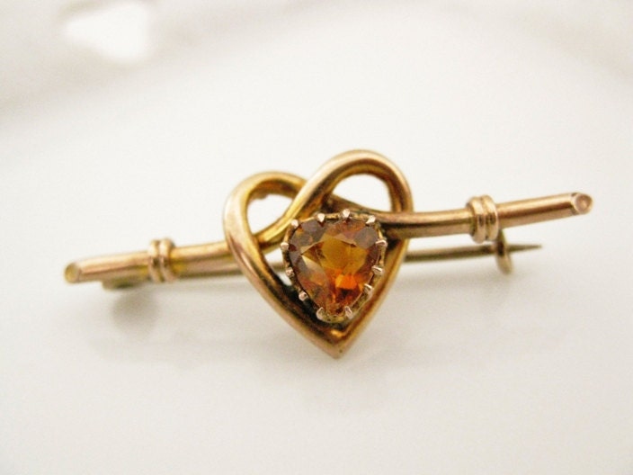 vintage antique 9ct gold brooch. Eternal knot heart citrine stone. EVERLASTING LOVE.