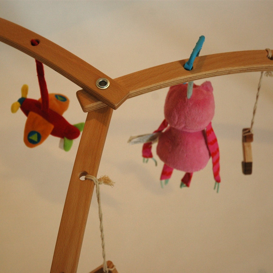 Wooden baby gym for hanging baby mobiles