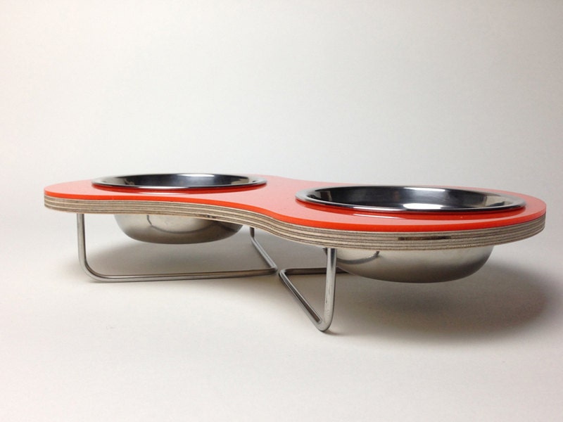 Amoeba, elevated pet bowl for cats and toy breed dogs
