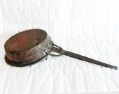 Vintage skillet hammered copper sauce pan, LONG hand wrought iron handle, saucepan, cookware, Primitive country house display, wall hanging