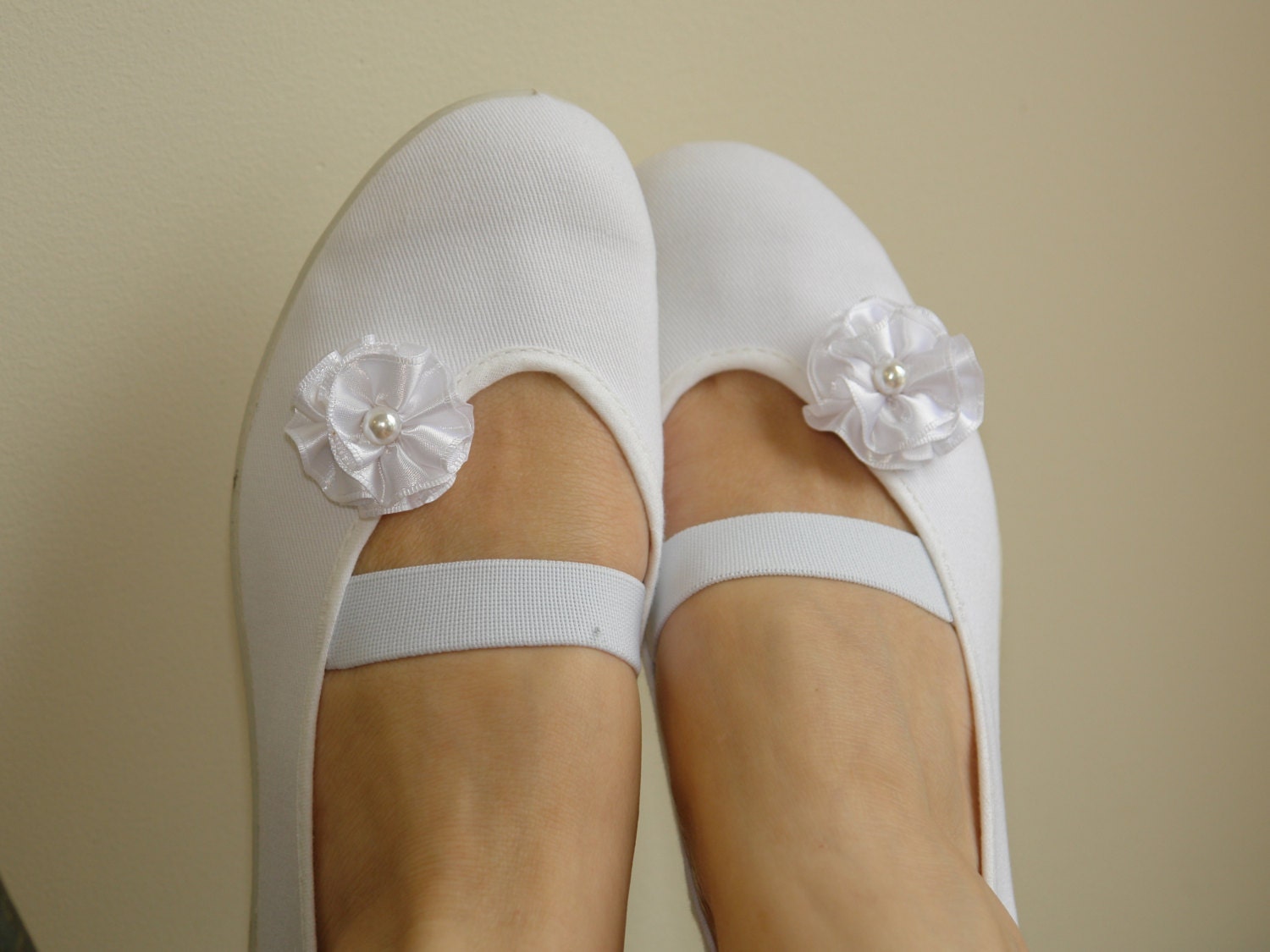 mary janes woman girls shoes handmade white flowers white cotton flexible, romantic wedding ballet flats dance dancing summer dress  shoes