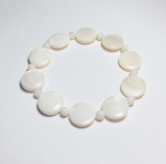 Mother of Pearl Puffed Round Beadwork Stretch Bracelet