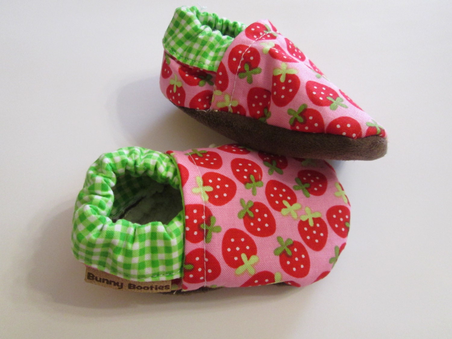Strawberry baby shoes - Strawberry baby shoes strawberry baby booties pink shoes baby strawberry toddler shoes