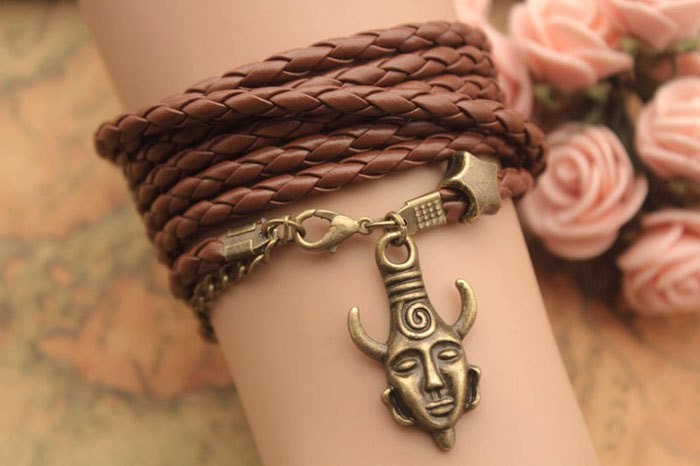 Dean winchester,Supernatural Inspired protection,retro bronze star Multilayer bracelet,SUPER COOL,brown leather bracelet---B289