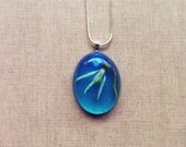 Dried White Flower Resin Pendant Nature Inspired Jewelry Botanical Resin Jewellery OOAK Spring Flower