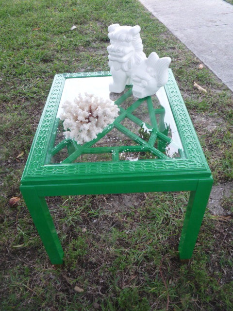 Vintage Fret Work Fretwork Table Side End Hollywood Regency Brass Kelly Green Mid Century Modern Glass Wood Chinese Chippendale Chinoiserie