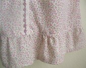Dainty floral  Peasant Top in Size 3/4..Free Shipping in the U.S.