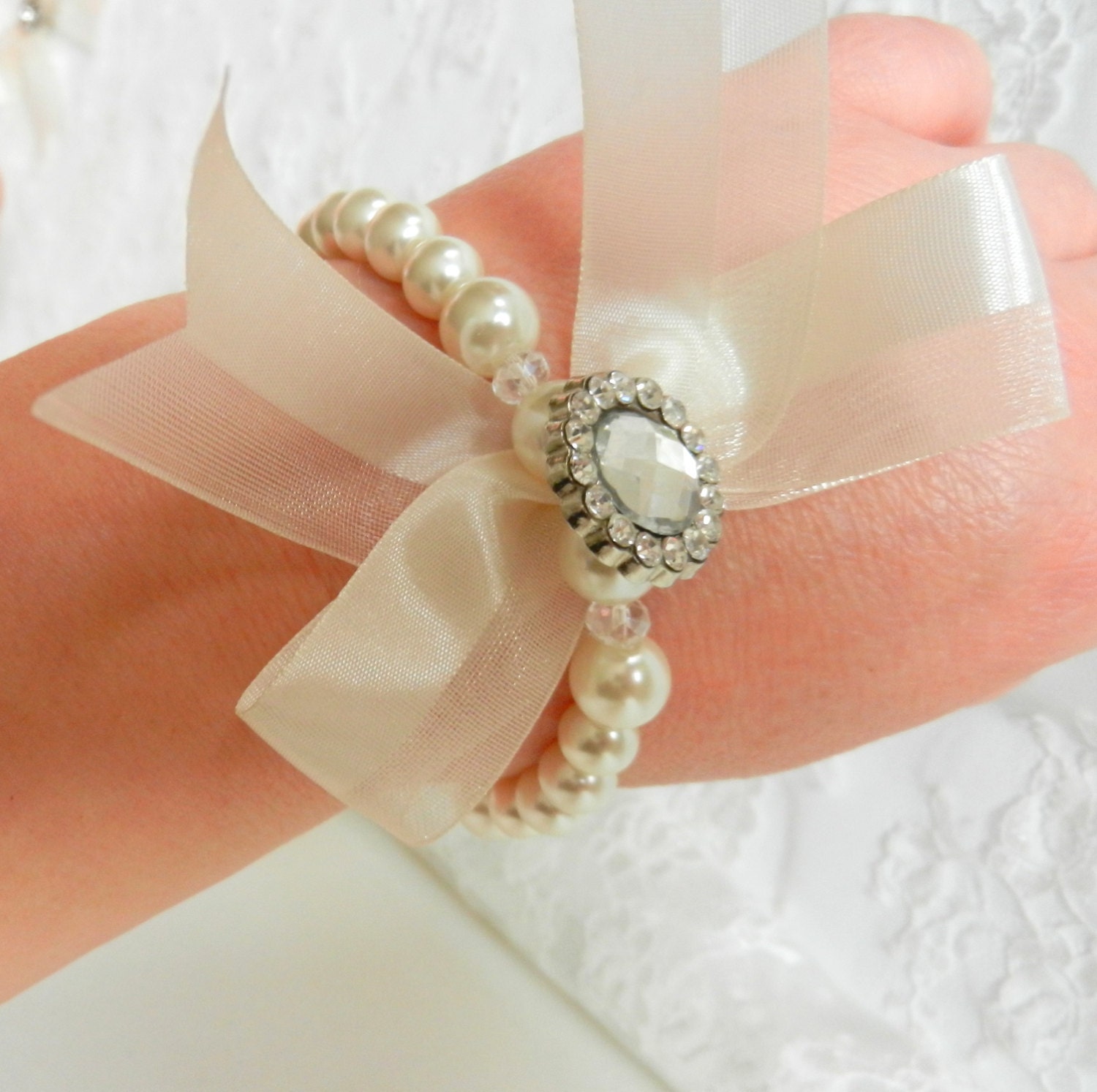 Wedding Jewelry Bracelet, Bridal Pearl Rhinestone Bracelet. Pearl Crystal Beads, Ivory Pearl Silk Ribbon Bracelet, Bridesmaid Gift