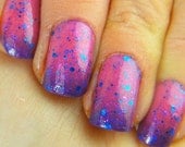 Red Hot: Temperature changing mood gradient polish with glitter Full size .5 oz. Coco Allure