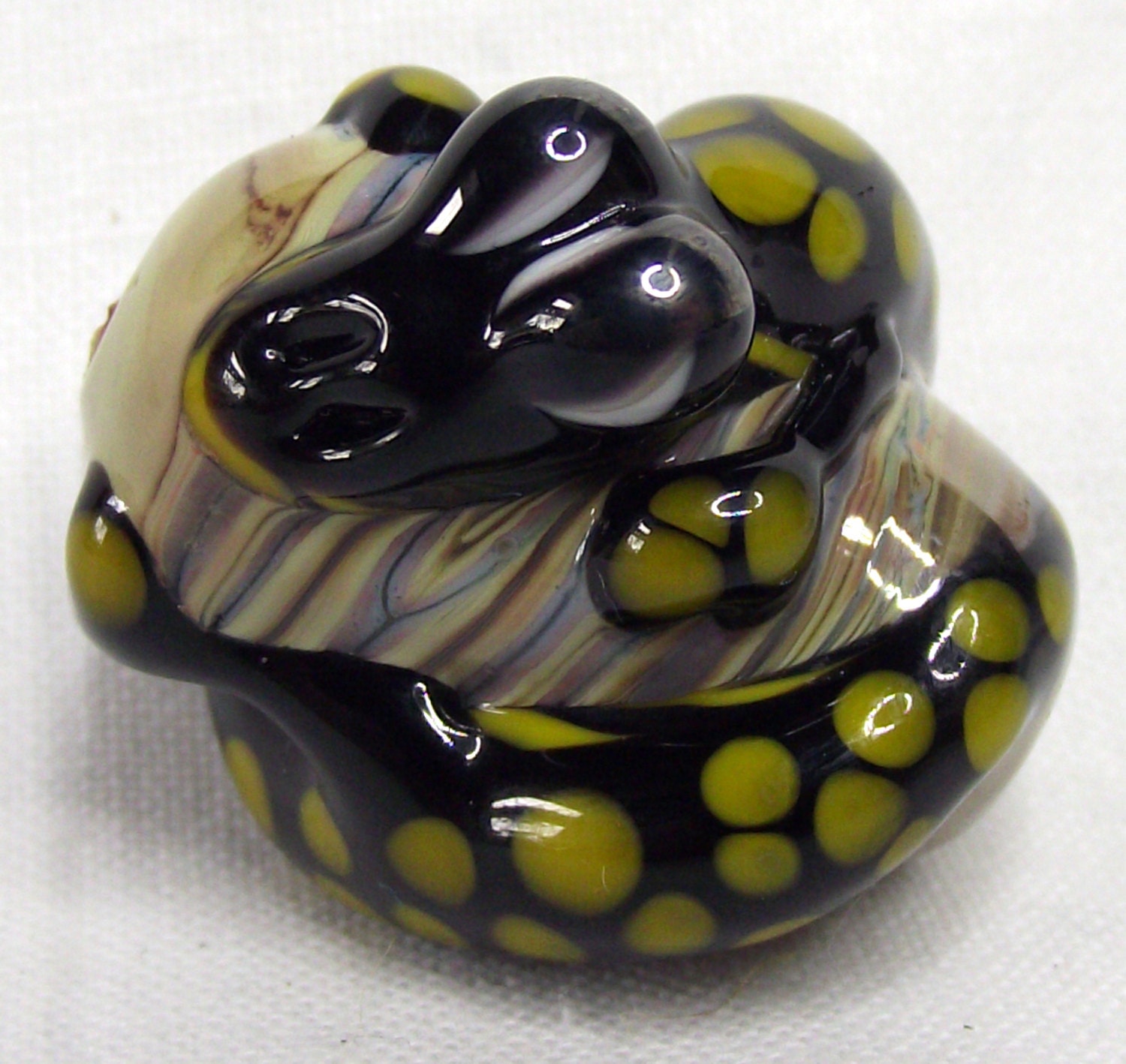 Handmade Lampwork lizard / Gecko / Newt Focal Bead or Pendant