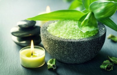Bath Salts 16 oz. - Rosemary Mint Bath Salts -  Essential Oils -  Bath And Beauty - Aromatherapy Bath Salts - Sea Salt Bath