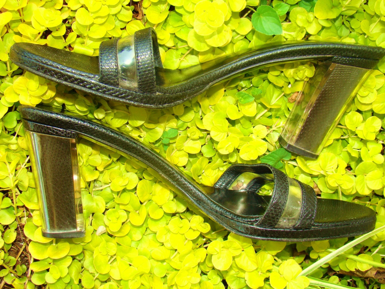 Vintage Gucci Sandals Snakeskin Platform Size 8 to 9 Designer Leather Shoes Lucite Heels Vinyl Leather Toe Straps
