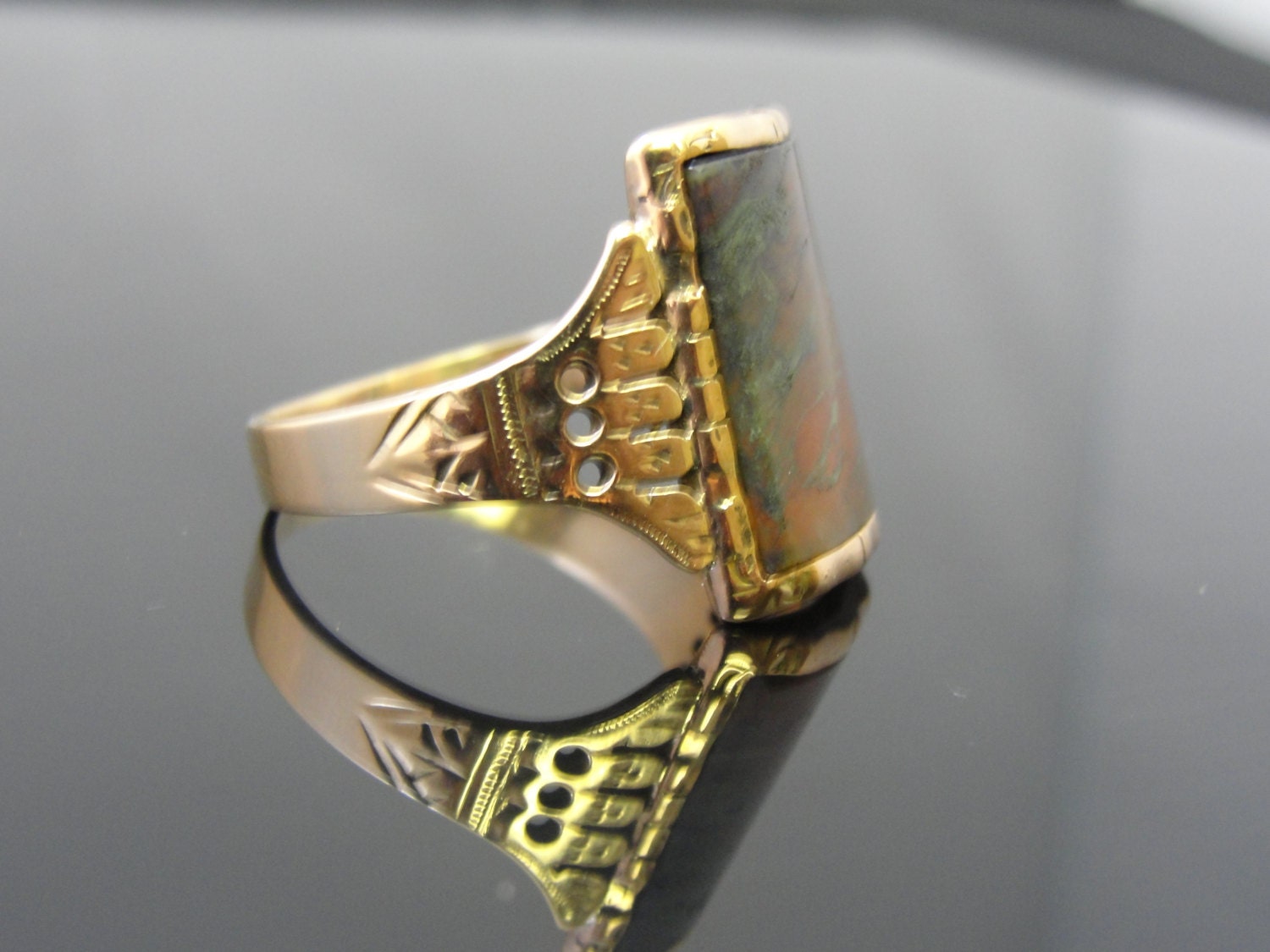 10k Rose Gold and Moss Agate Mens or Ladies Victorian Ring, Rare Barrel Cut RGAGT102D