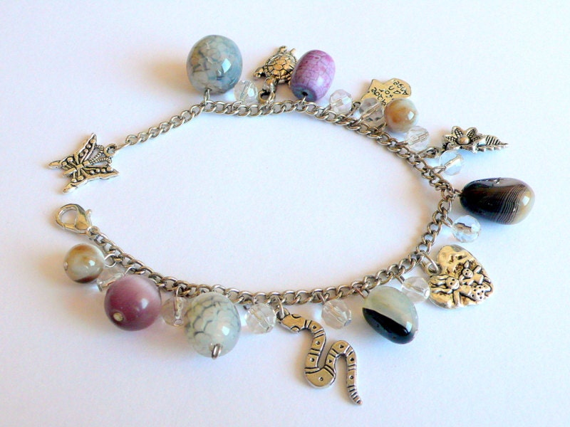 Charm bracelet - Handmade beadwork bracelet