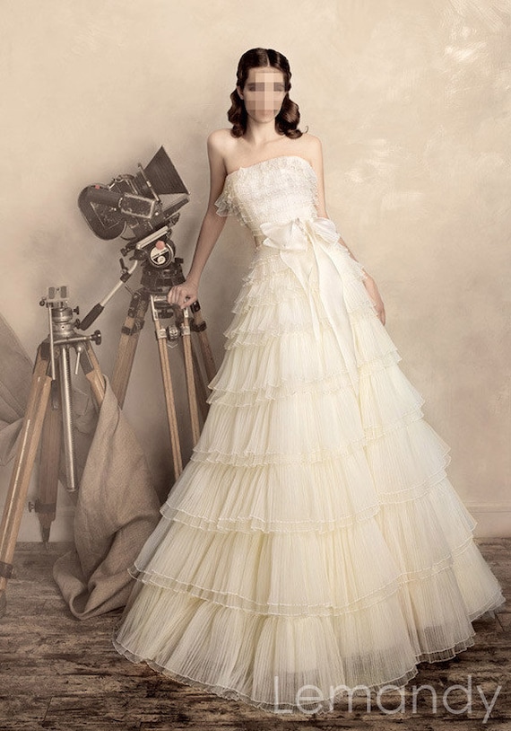 classic strapless princess folds tulle wedding gown with bow