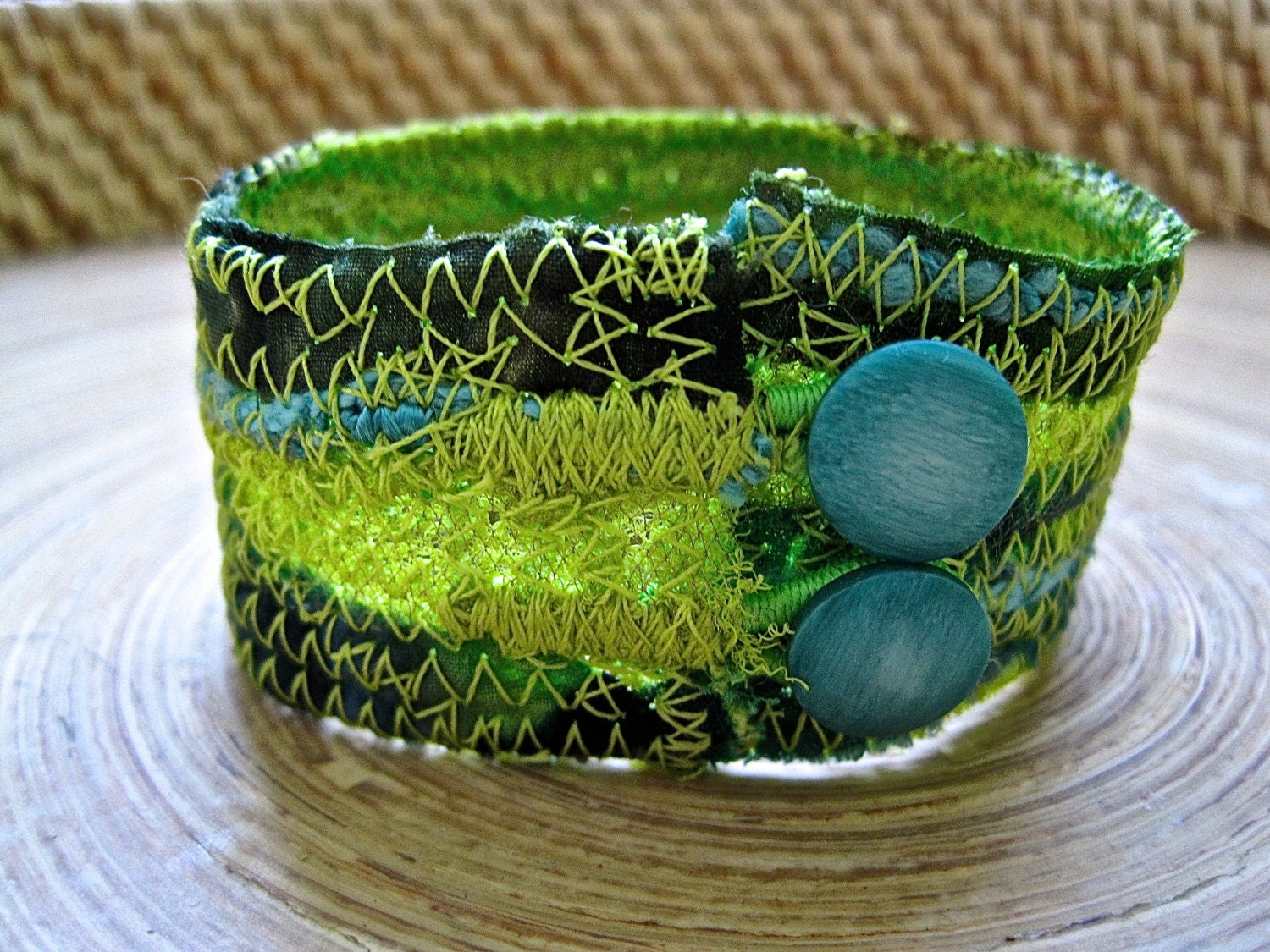 Multi-green recycled fabric cuff w/ double buttons
