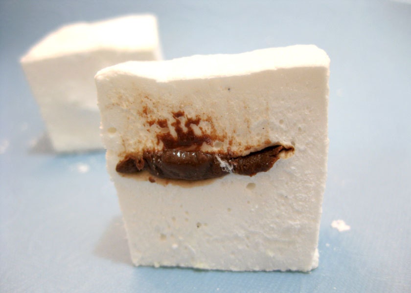 Vanilla Marshmallows Stuffed with Nutella - 1 dozen Gourmet homemade marshmallows