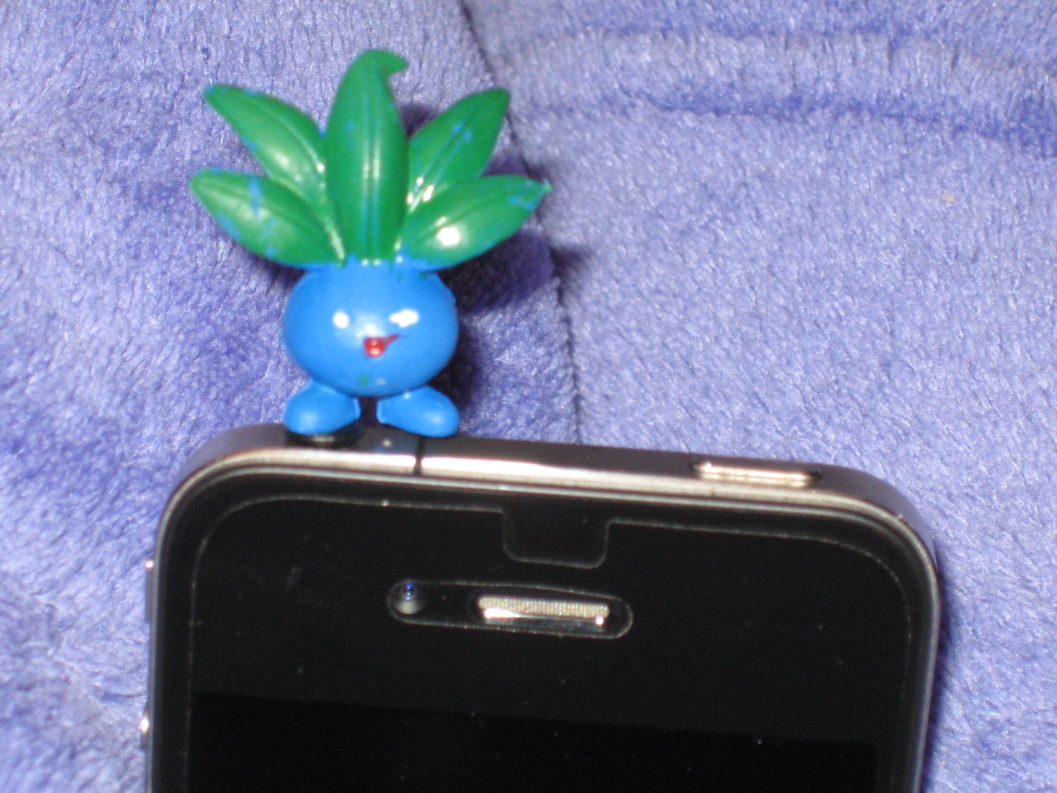 Pokemon Oddish Phone Charm Ear Jack Plug