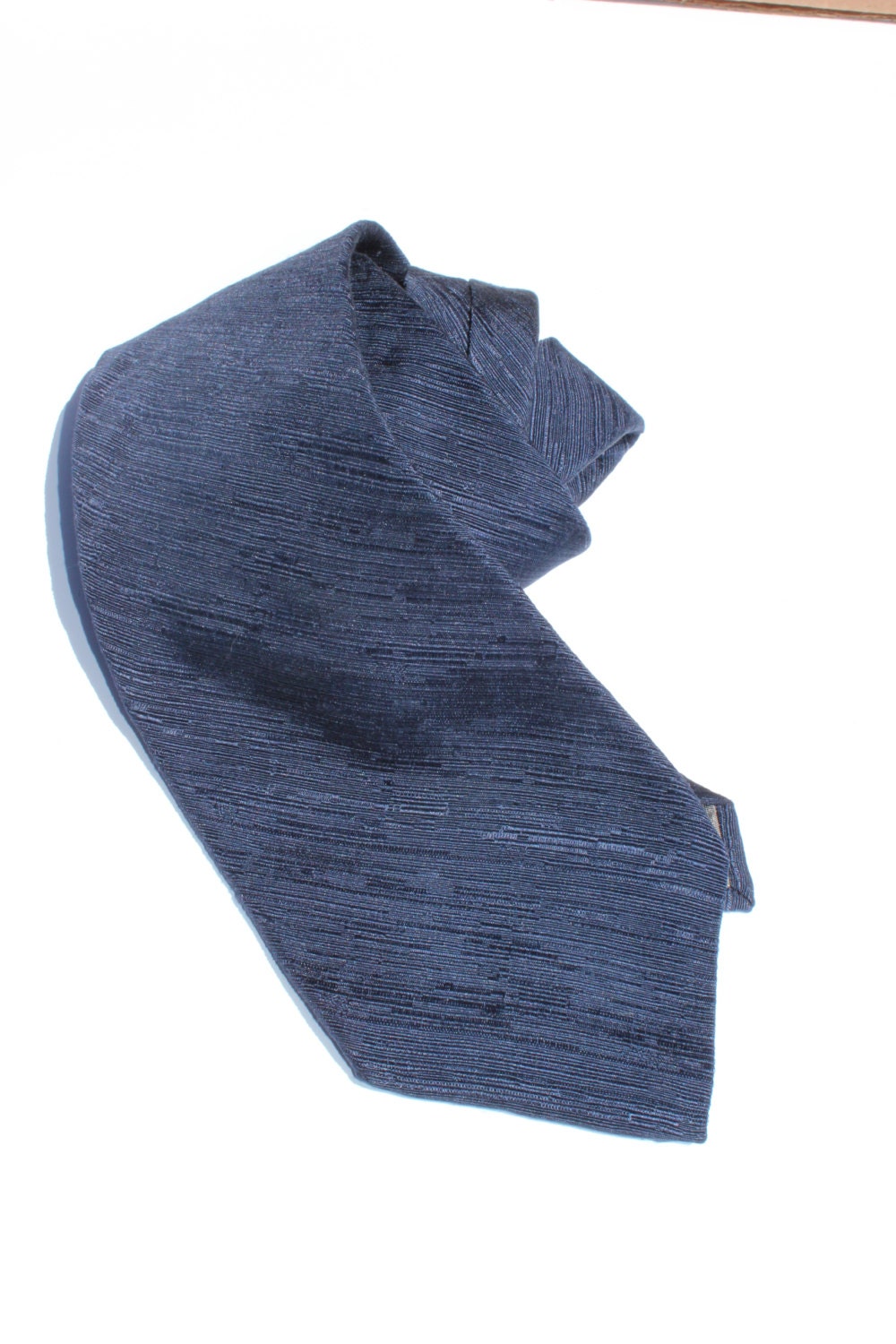Vintage Designer Geoffrey Beene Mens Necktie Pure Silk Black Textured Lines, Gift for Him, Formal Attire, High Fashion, Father's Day
