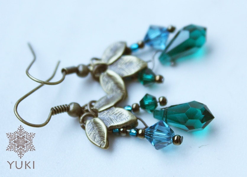 Earrings with blue and emerald Swarovski crystals - YUKIJewellery
