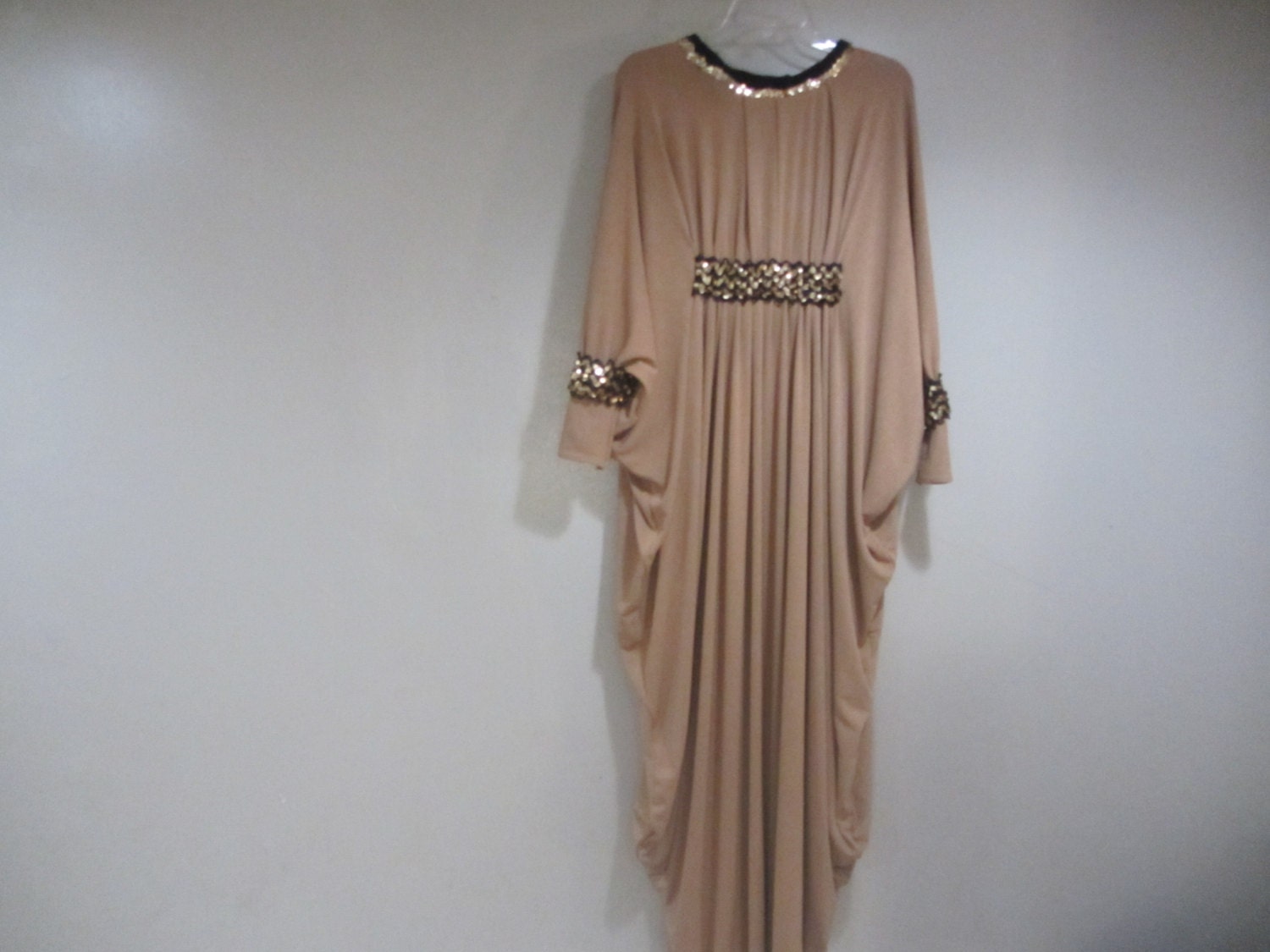 khaleeji pleated abaya